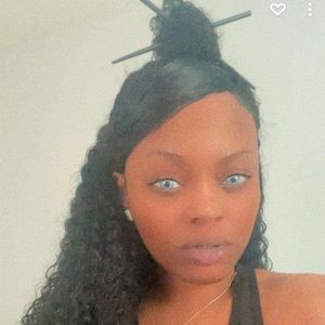 Meet your Posher, Khadijah